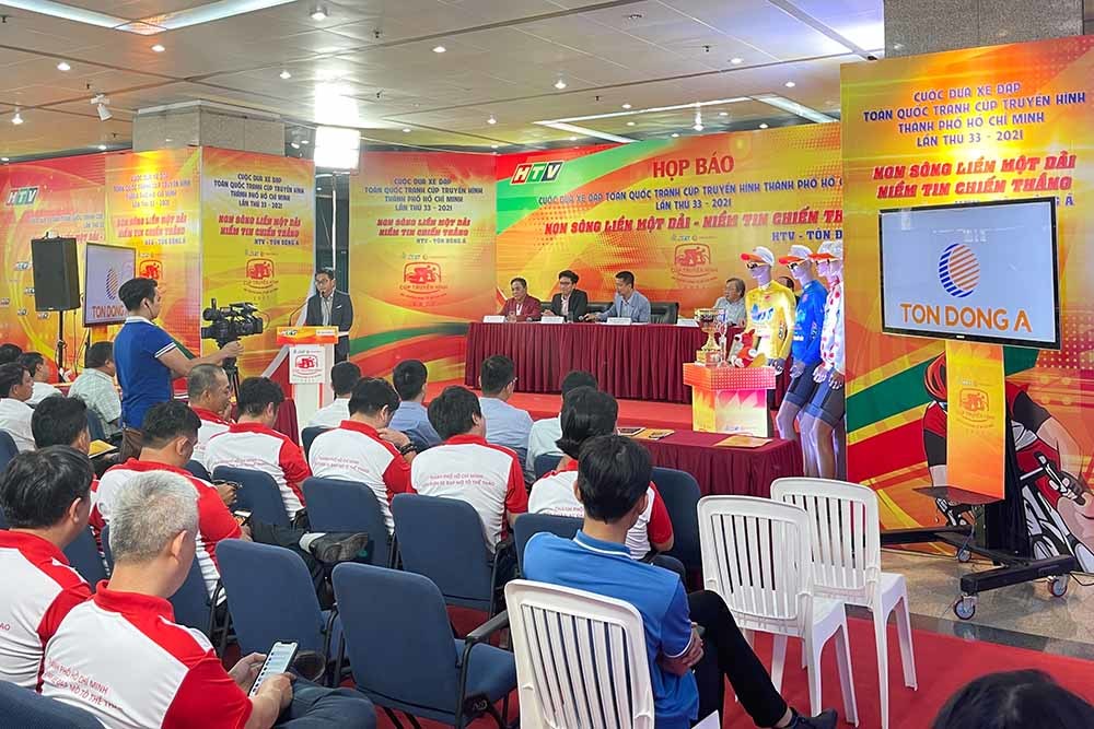 Gần 2 tỷ đồng tiền thưởng Cúp xe đạp Truyền hình TPHCM 2021