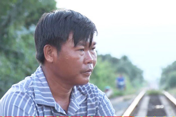 Chồng bỏ nhà đi 30 năm, vợ âm thầm giúp tìm lại gia đình