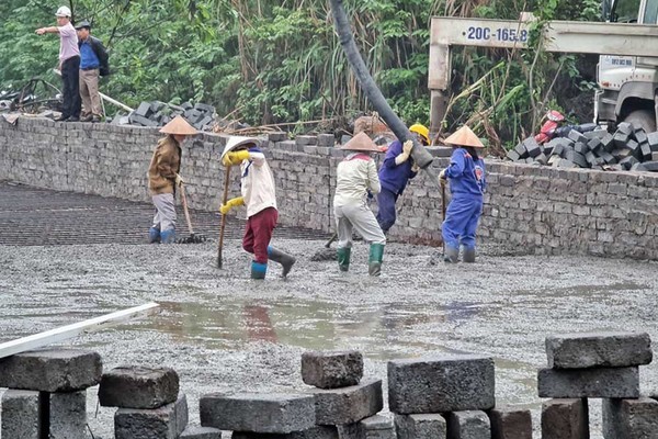 Gấp rút xây bãi chứa núi chất thải nguy hại lộ thiên ở Thái Nguyên