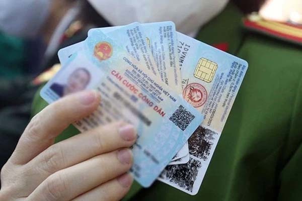 Người dân có thể làm thẻ CCCD gắn chip mà không cần ra khỏi nhà?