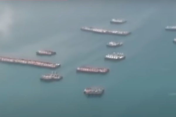 CNN công bố video hàng trăm tàu Trung Quốc ở Đá Ba Đầu