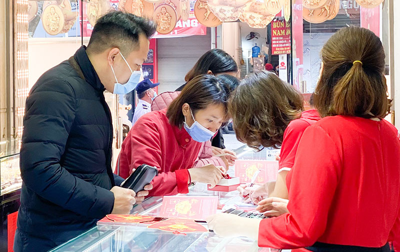 gia-vang-hom-nay-20-11-2021-sut-giam