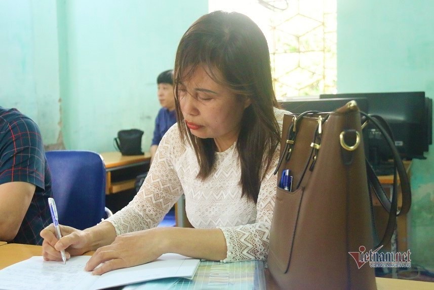 Bộ GD-ĐT yêu cầu giải quyết vụ cô giáo tố “bị trù dập” ở Quốc Oai