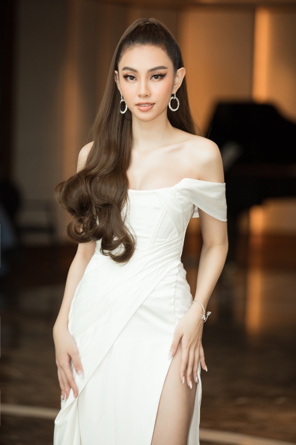 Tiểu Vy, Đỗ Hà rạng rỡ khởi động Miss World Vietnam 2021