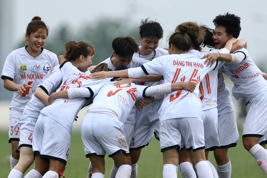 Giải U19 bóng đá nữ 2021: Hà Nội kiên nhẫn bám đuổi