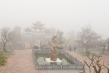 Sương mù dày đặc bất thường, phủ kín khắp nơi ở Nghệ An