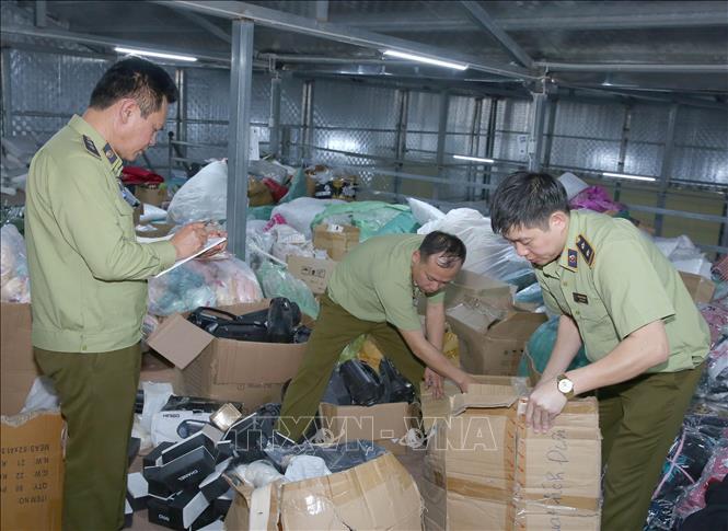 Triệt phá kho hàng giả, hàng nhái lớn nhất từ trước đến nay tại Ninh Bình