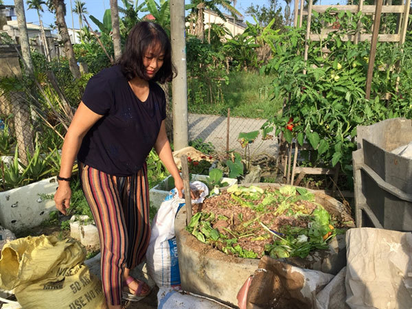 Hoi An residents turn organic waste into compost and detergent
