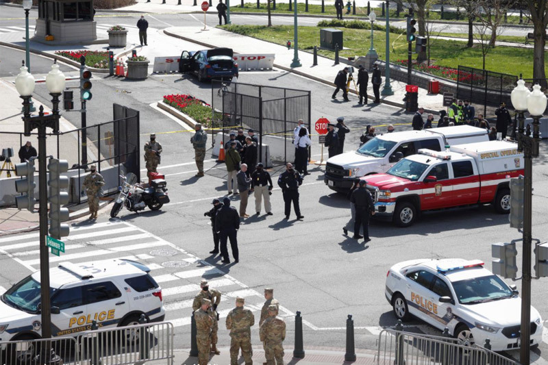 Rào an ninh trên Đồi Capitol bị đột kích, hai cảnh sát Mỹ thương vong