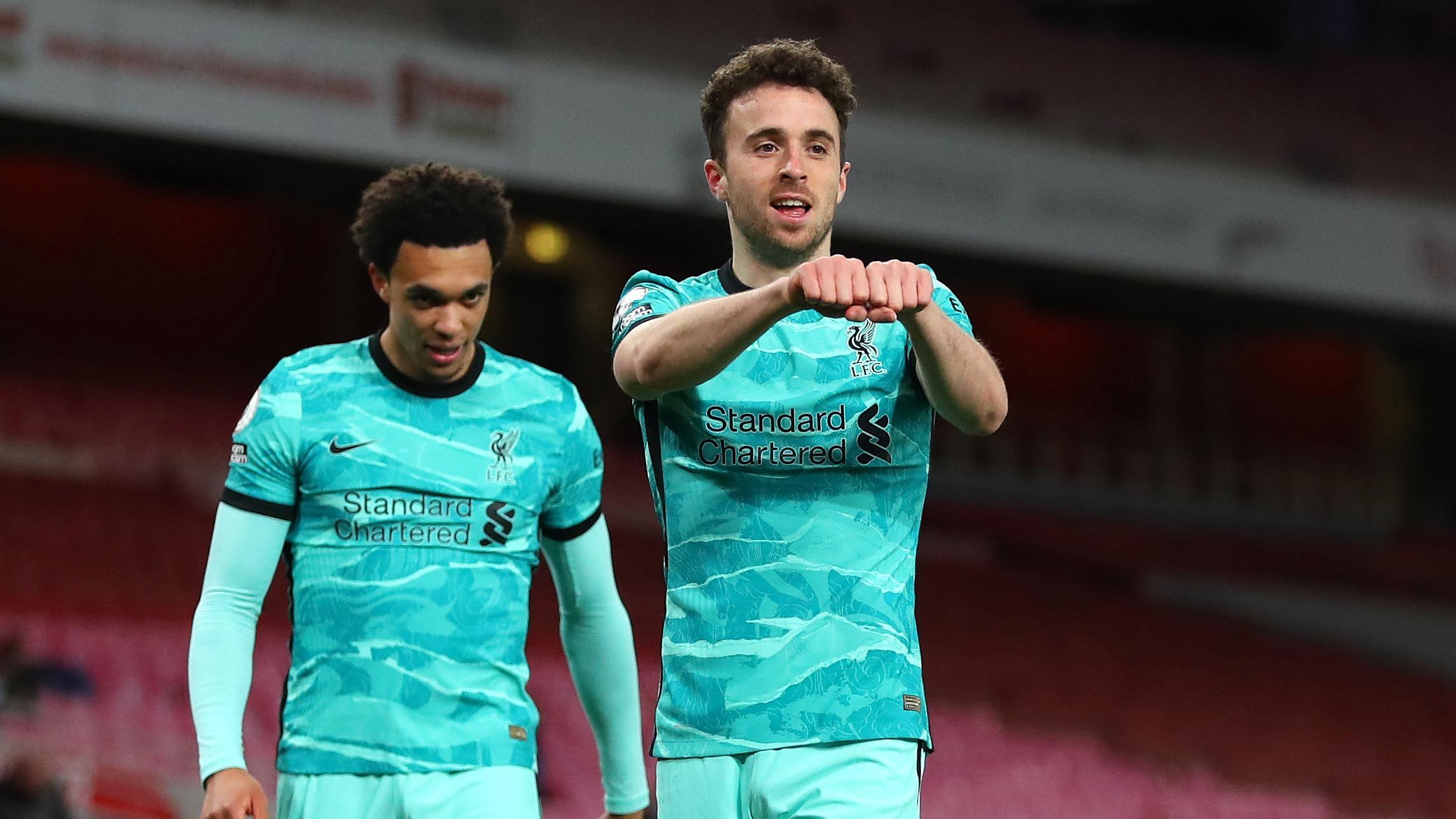 Diogo Jota rực sáng, Liverpool đè bẹp Arsenal