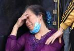 Người mẹ đau đớn mất cả con lẫn cháu trong vụ cháy trên phố Tôn Đức Thắng