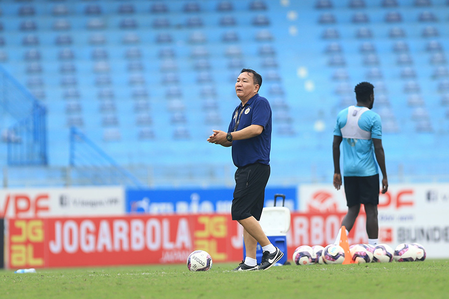 HLV Hoàng Văn Phúc ra mắt, Hà Nội quyết đấu Viettel trận derby