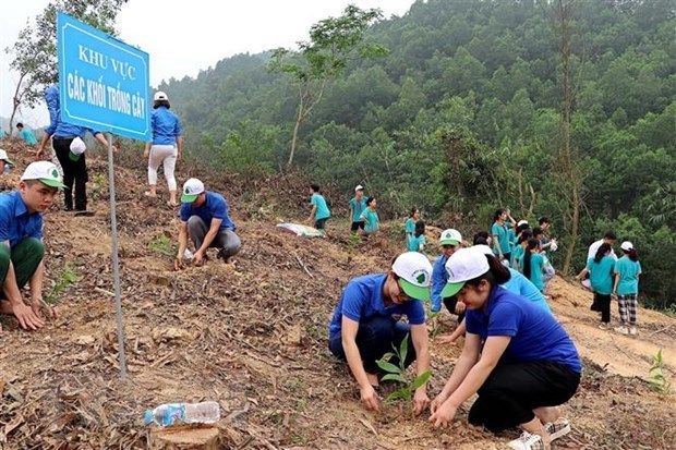 VIETNAM NEWS HEADLINES APRIL 30