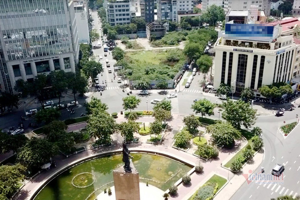 Biến đất công thành đất tư