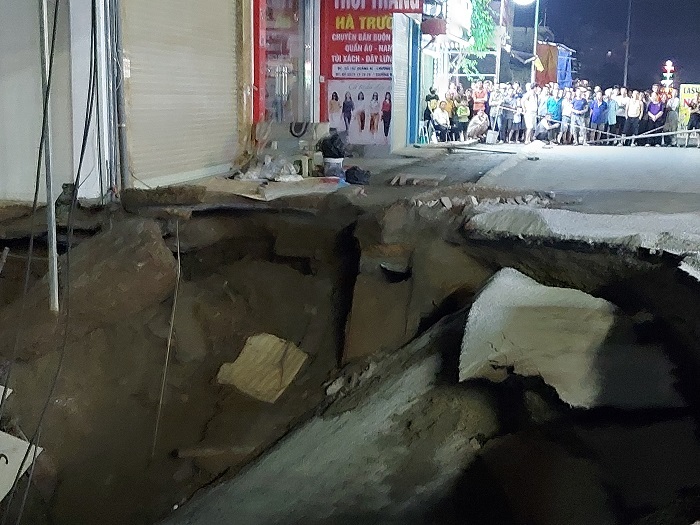 Hà Nội: Xuất hiện 'hố tử thần' ở huyện Chương Mỹ
