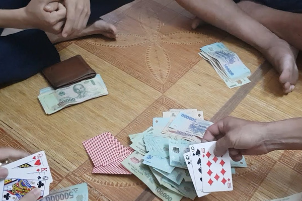 Cán bộ thuế đánh bạc với doanh nghiệp, Tổng cục Thuế chỉ đạo khẩn