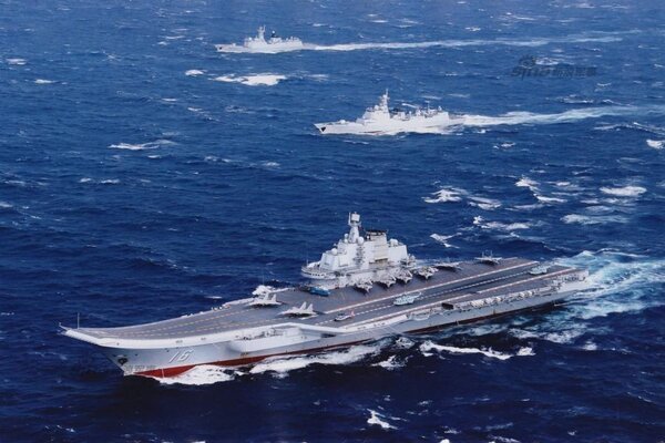 Nhóm tàu sân bay Trung Quốc tập trận gần Đài Loan