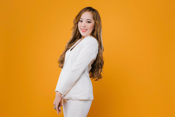 Sắm đồ công sở ‘sang chảnh’, quyến rũ ở Kim Phượng Store