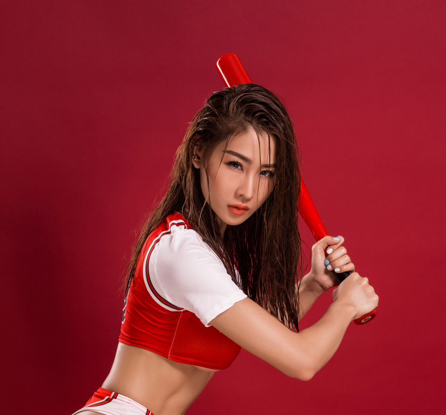 DJ Oxy: Có người mời tôi chụp ảnh sexy khoe thân cát-xê 200 triệu