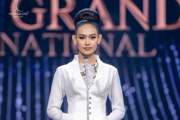 Nhan sắc Hoa hậu Hòa bình Myanmar bị truy nã