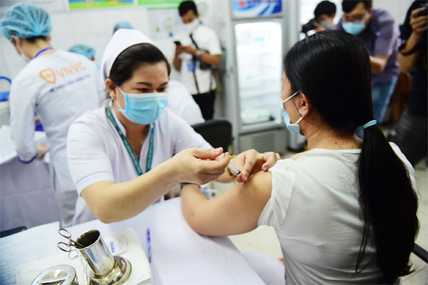 TP.HCM tiến hành tiêm vắc xin đợt 2