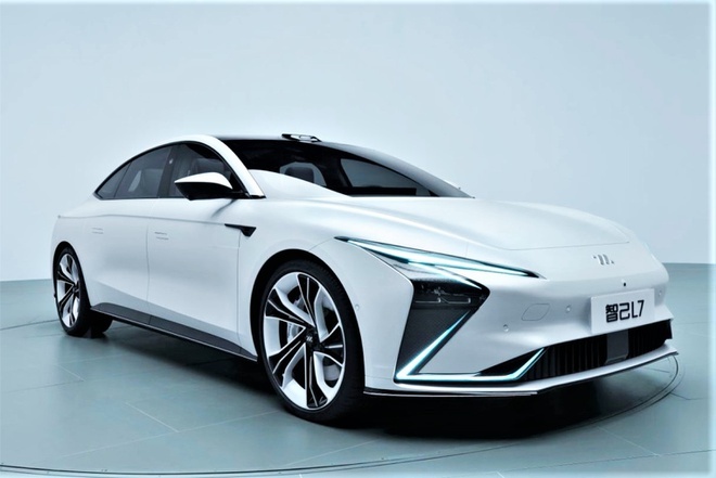 Ôtô điện có công nghệ sạc không dây ra mắt tại Trung Quốc