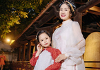 Á hậu nhí 9 tuổi tự tin trình diễn với Hoa hậu Ngọc Hân, NSND Thu Hà