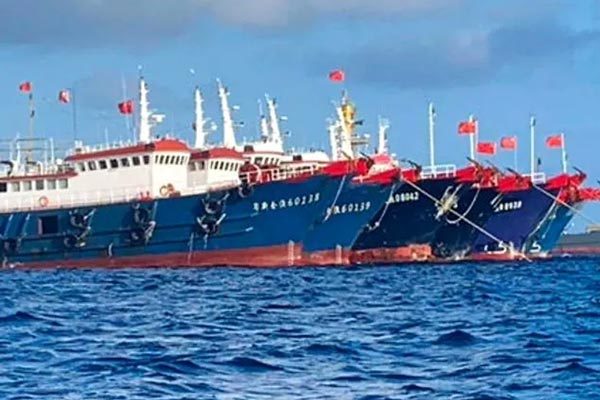 Philippines triệu hồi đại sứ Trung Quốc vì đội tàu ở Biển Đông
