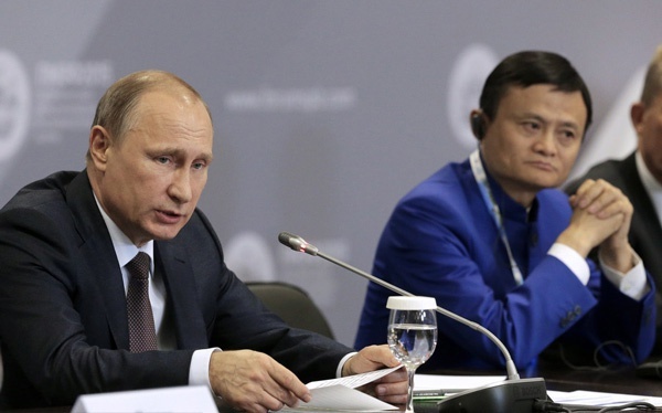 Jack Ma xuất hiện cùng Putin sau án phạt Alibaba Jack Ma xuất hiện cùng Putin sau án phạt Alibaba