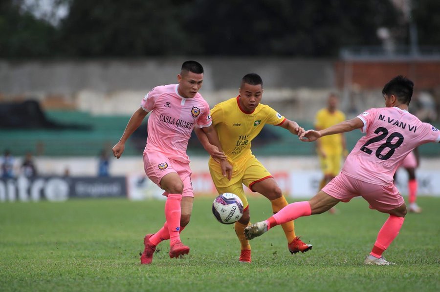 Video Bình Định 0-1 Thanh Hóa: Ngả mũ trước siêu phẩm