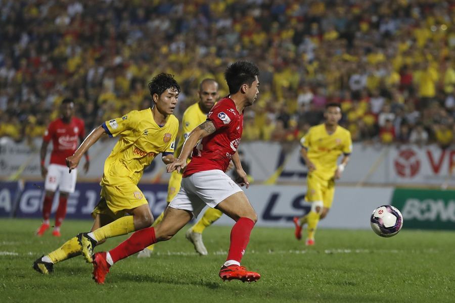 Video Nam Định 3-2 TP.HCM: Rượt đuổi đau tim
