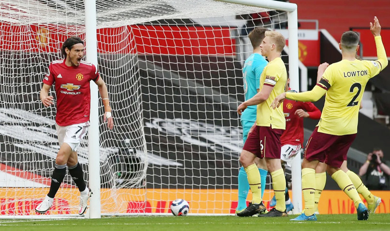 Cavani yêu cầu ngồi dự bị trận MU vs Burnley