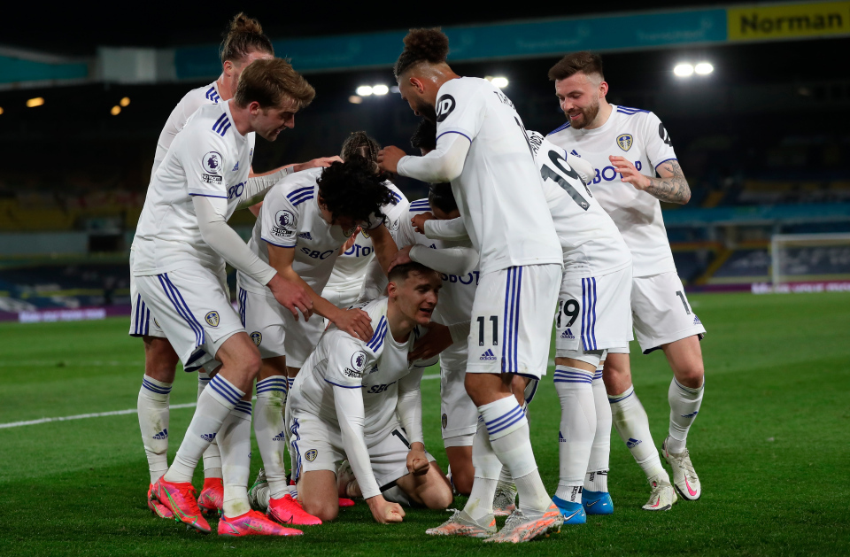 Liverpool đánh rơi chiến thắng, lỡ cơ hội vào tốp 4