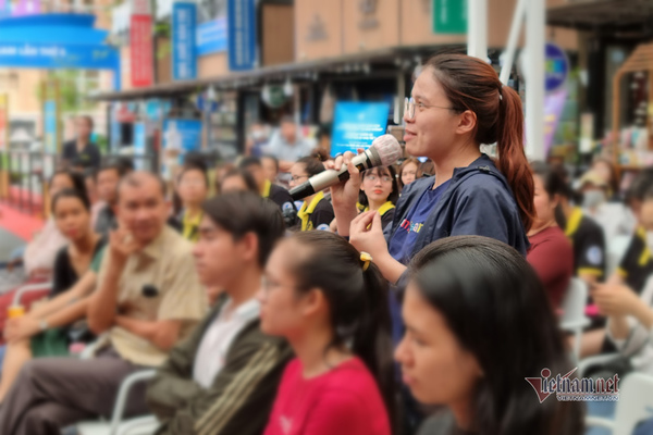 'Sách của tác giả chưa trải nghiệm thu hút hơn sách của người từng trải'