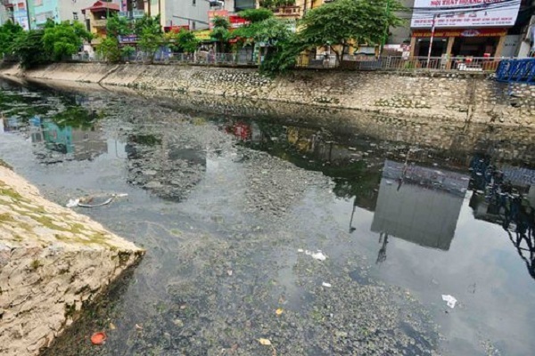 Ở Hà Nội ngày càng khó sống vì những dòng sông