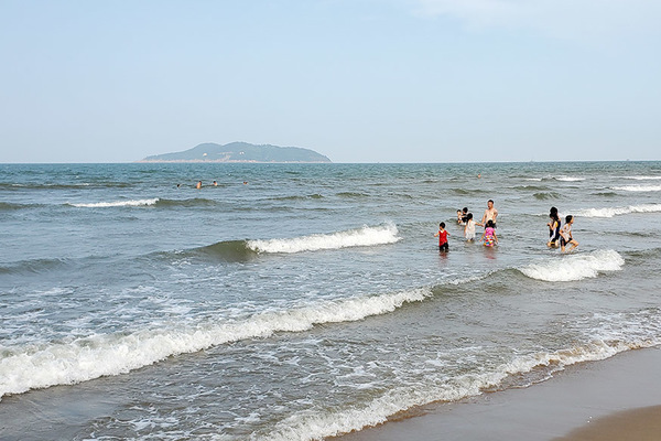 Biển Cửa Lò sẵn sàng đón hàng vạn du khách đến nghỉ dưỡng