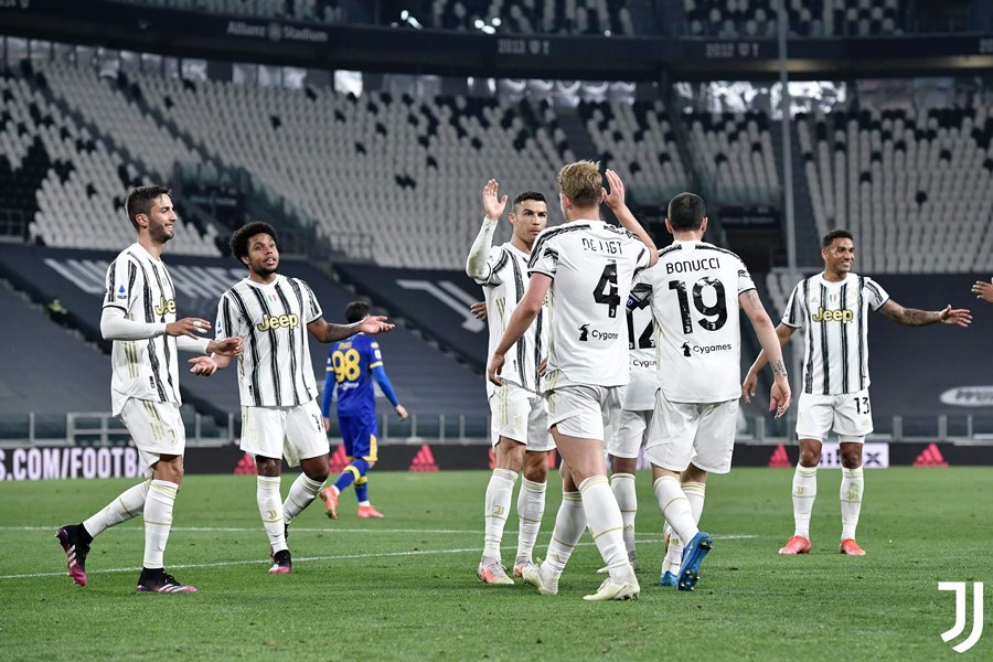 Ronaldo tái xuất, Juventus trở lại top 3