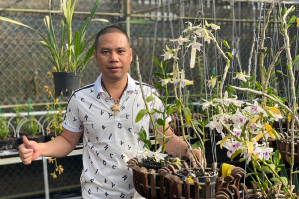 Người đàn ông gắn bó với mảnh đất Tây Nguyên chỉ vì đam mê hoa lan