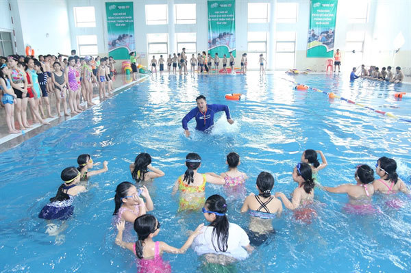 Ministry encourages swimming classes to reduce risk of drowning