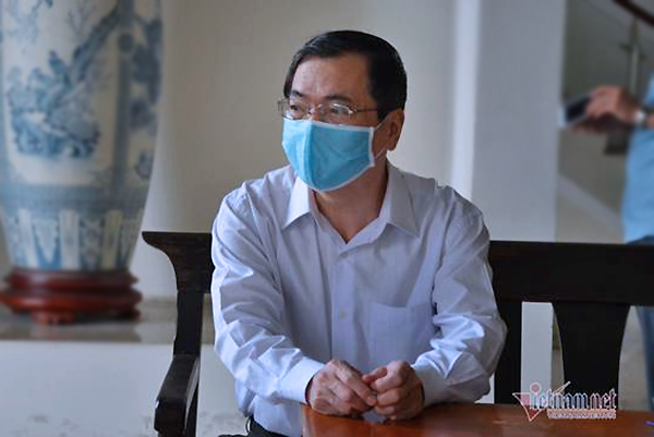 Cựu Bộ trưởng Vũ Huy Hoàng mệt mỏi hầu tòa, chối trách nhiệm