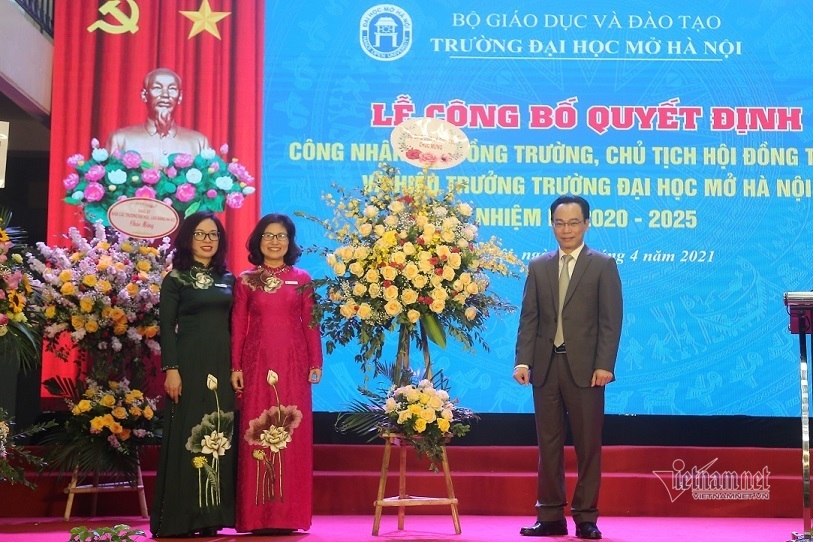 PGS.TS Nguyễn Thị Nhung làm hiệu trưởng Trường ĐH Mở Hà Nội
