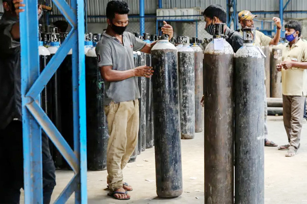 Lý do thảm cảnh bệnh nhân Covid-19 ở Ấn Độ chết mòn vì thiếu oxy