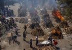 Virus 'nuốt chửng' người ở Ấn Độ, lò hỏa táng cháy rực ngày đêm
