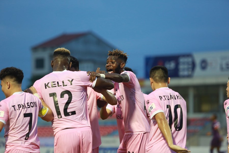 Video bàn thắng Hà Tĩnh 4-2 Bình Dương