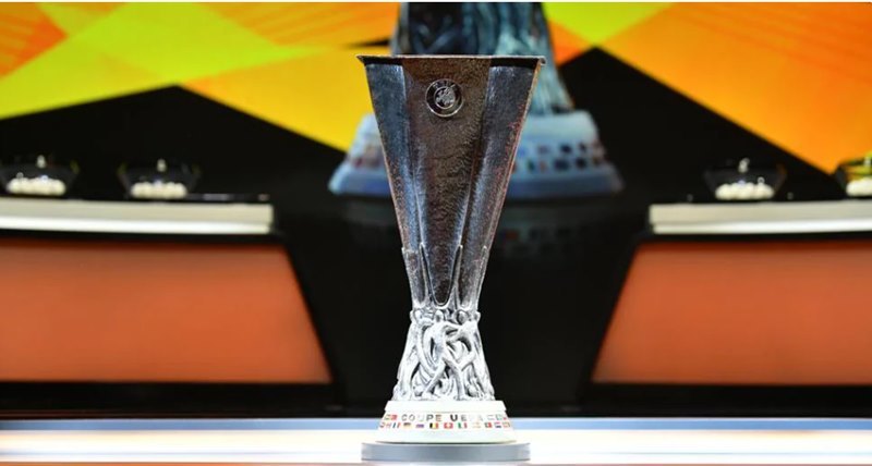 Lịch thi đấu chung kết Europa League 2021: 'Quỷ đỏ' đánh chiếm 'Tàu ngầm vàng'