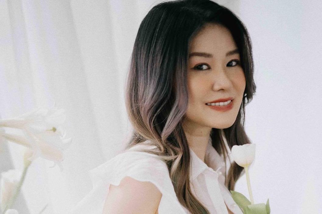 Nhà tạo mẫu tóc Minh Phương hóa 'nàng thơ' trong bộ ảnh mới