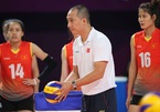 Tuyển bóng chuyền Việt Nam khổ sở vì HLV chê ghế nóng