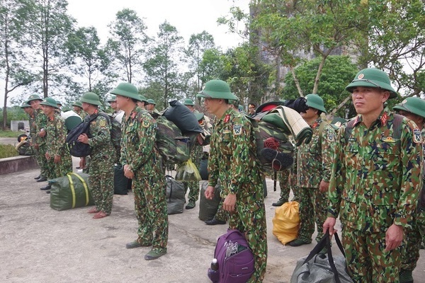 Miền Trung điều động hàng nghìn cán bộ chiến sĩ lên biên giới chống dịch