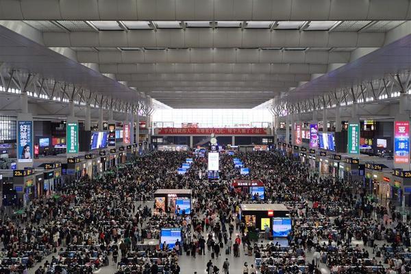 Biển người Trung Quốc đi du lịch nhân dịp nghỉ lễ