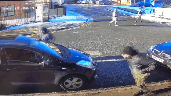 Clip rút súng cướp vòng vàng tiền tỷ nóng nhất MXH